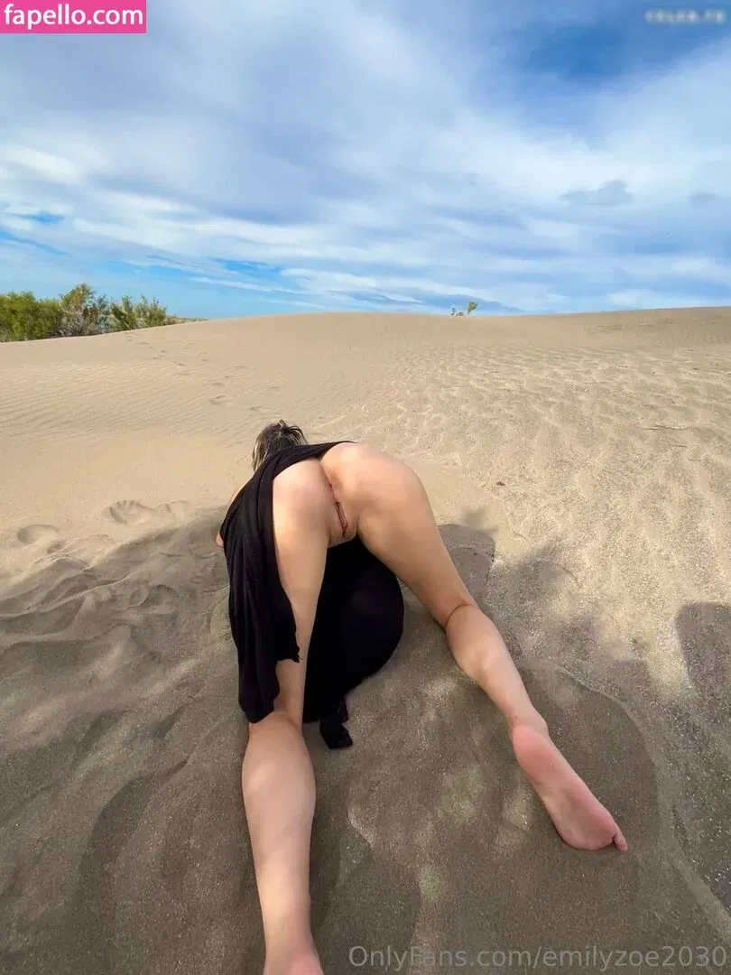 Emilyzoe2030 Onlyfans Photo Gallery 