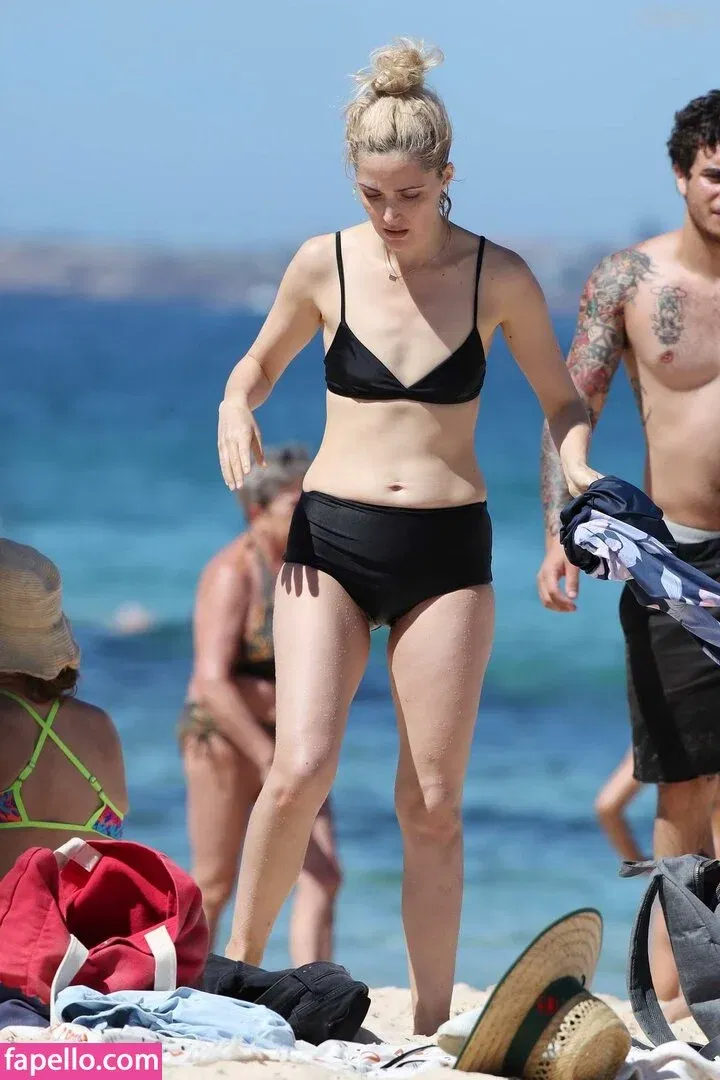 Rose Byrne Onlyfans Photo Gallery 