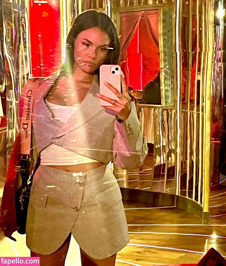 Sinéad Harnett Onlyfans Photo Gallery 