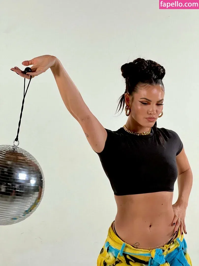 Sinéad Harnett Onlyfans Photo Gallery 