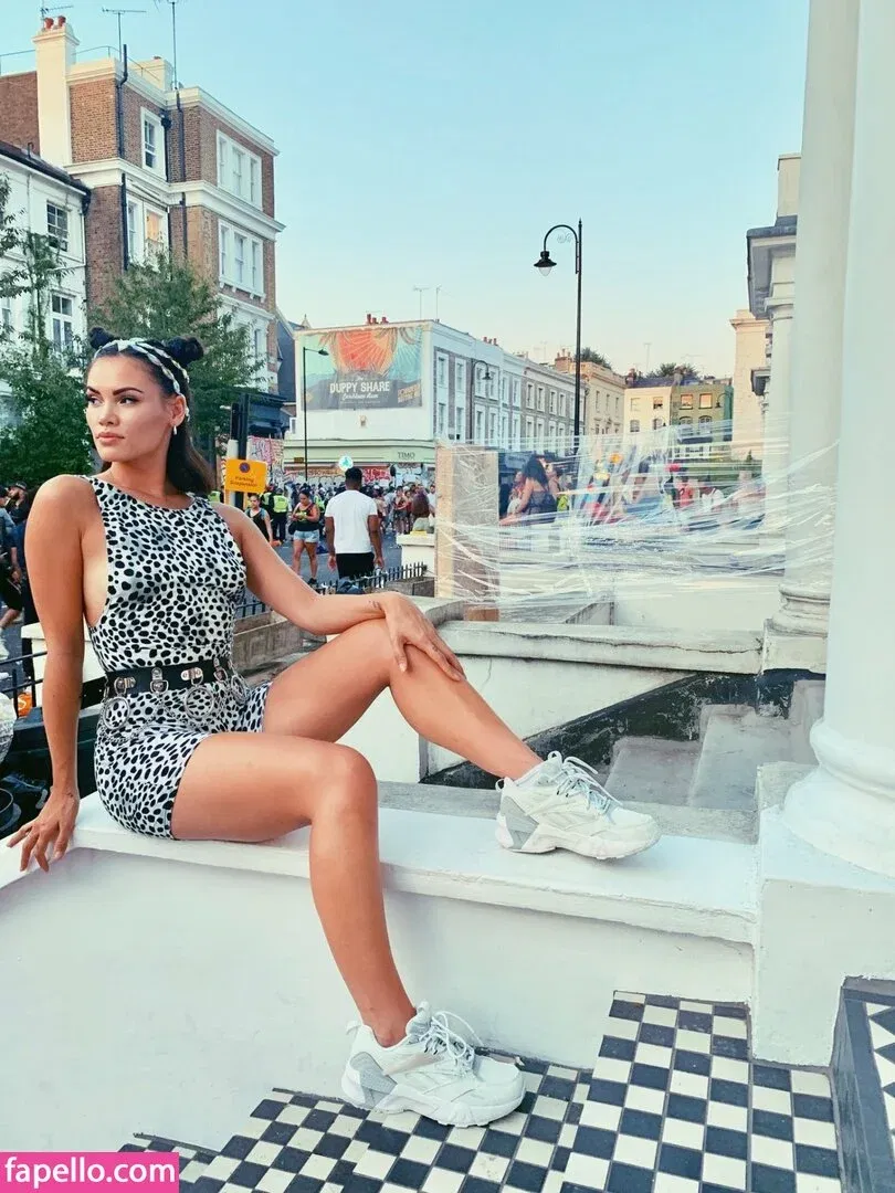 Sinéad Harnett Onlyfans Photo Gallery 