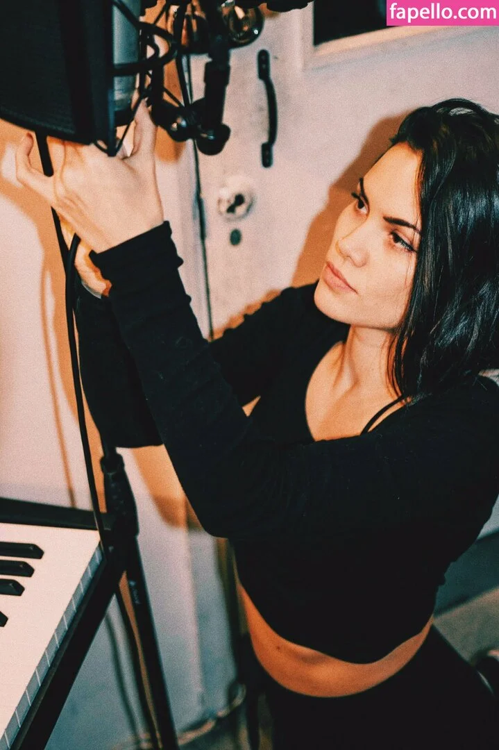 Sinéad Harnett Onlyfans Photo Gallery 