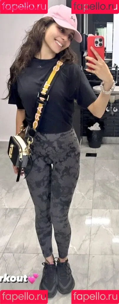Mayan El Sayed Onlyfans Photo Gallery 