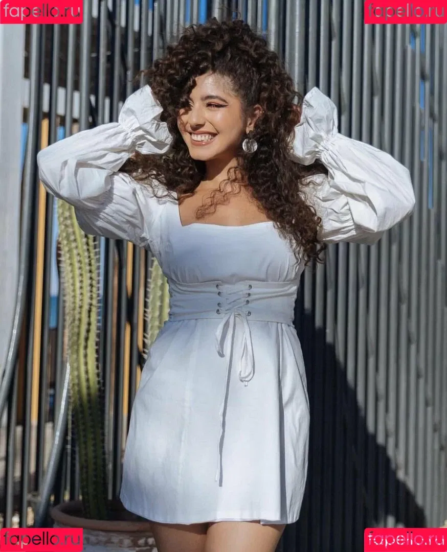 Mayan El Sayed Onlyfans Photo Gallery 
