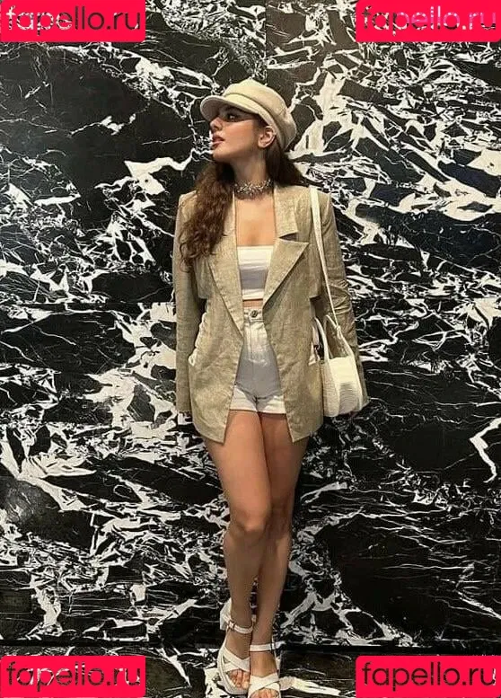 Mayan El Sayed Onlyfans Photo Gallery 