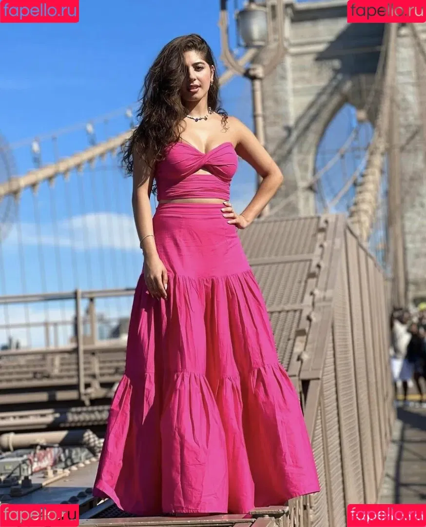 Mayan El Sayed Onlyfans Photo Gallery 