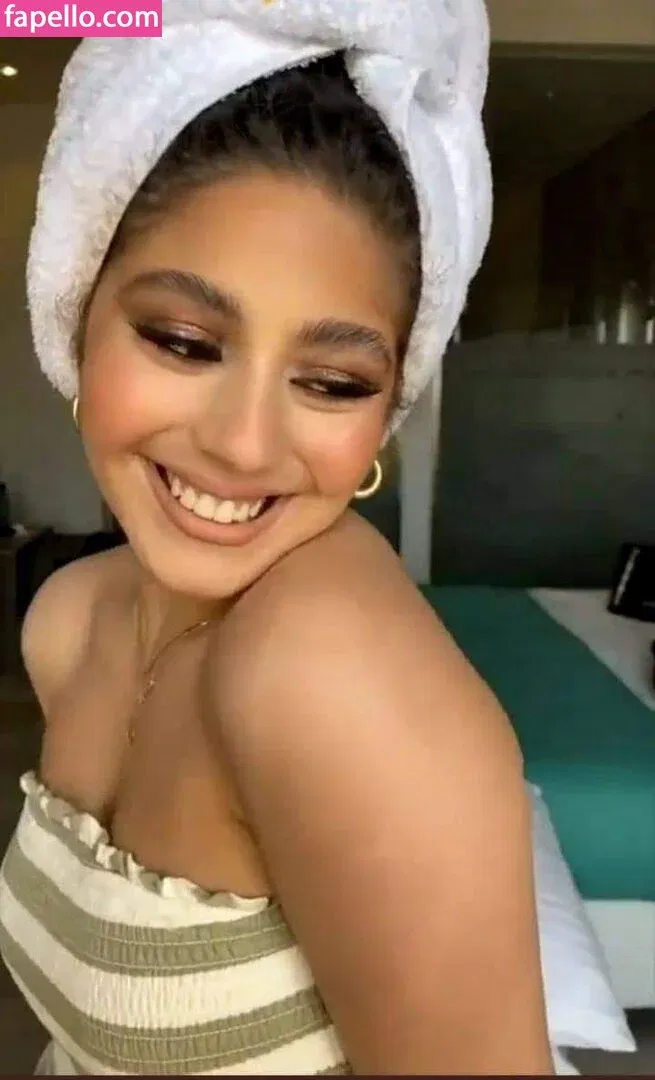 Mayan El Sayed Onlyfans Photo Gallery 