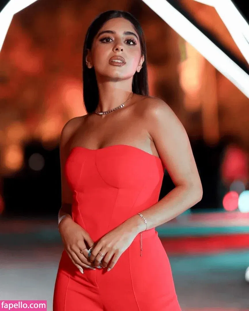 Mayan El Sayed Onlyfans Photo Gallery 