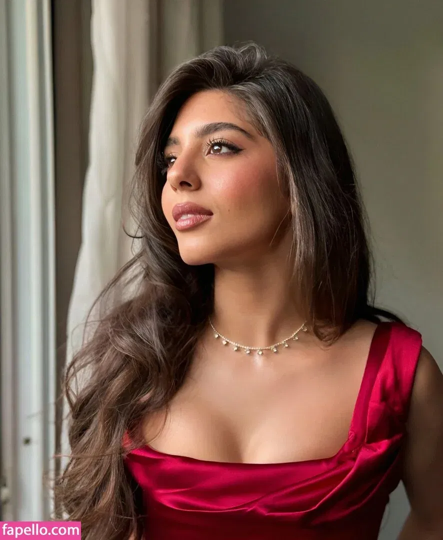 Mayan El Sayed Onlyfans Photo Gallery 