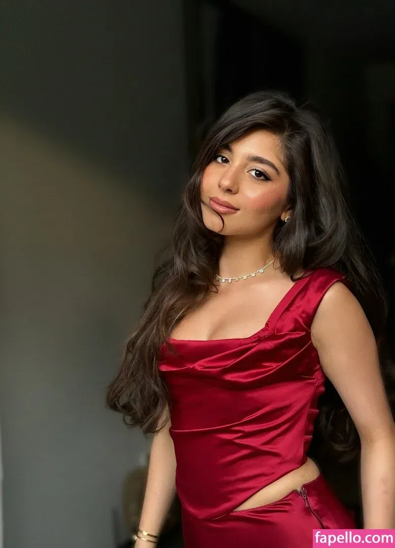 Mayan El Sayed Onlyfans Photo Gallery 