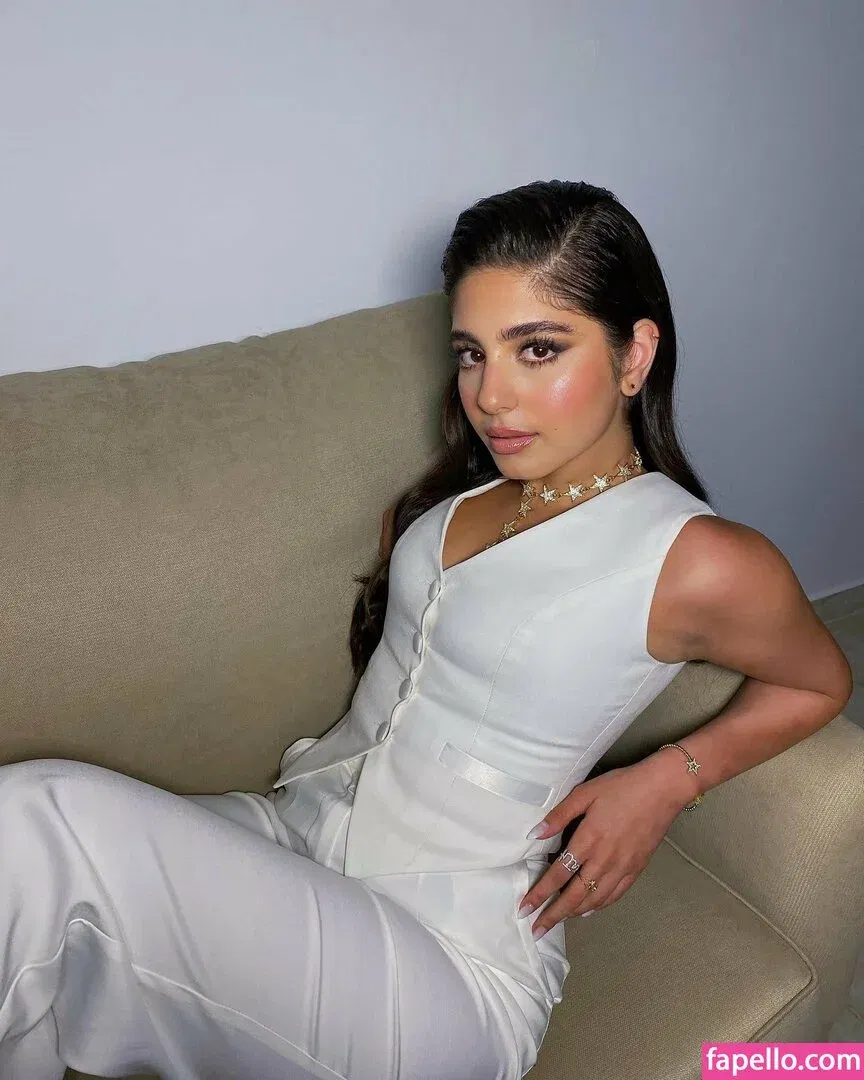 Mayan El Sayed Onlyfans Photo Gallery 