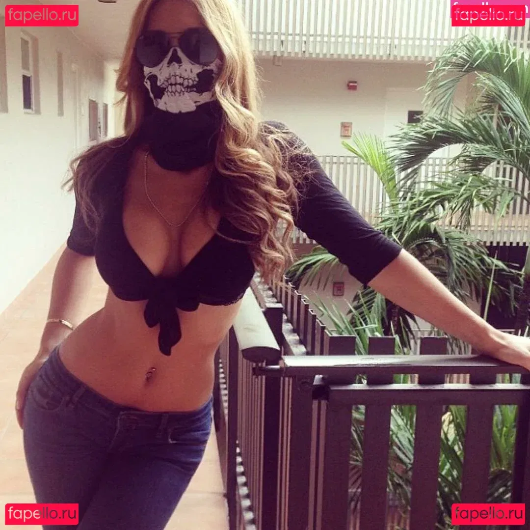 Lívia Gullo Onlyfans Photo Gallery 