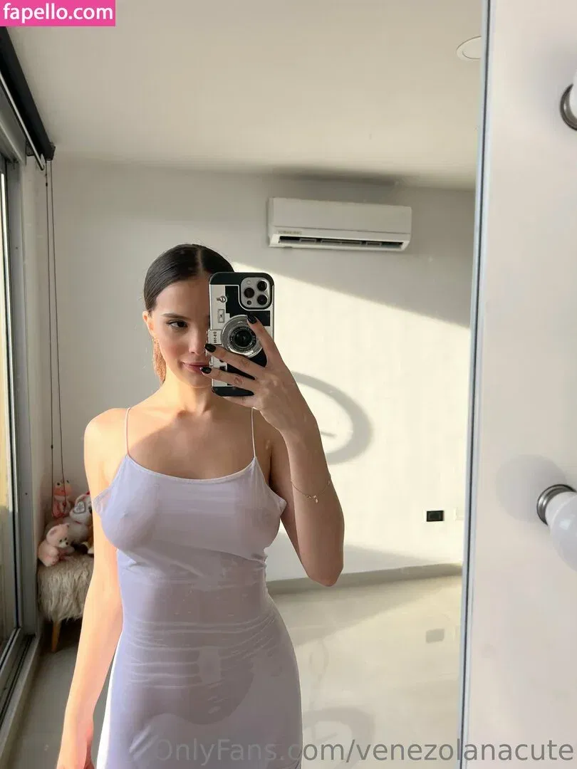 kimmyvalvip Onlyfans Photo Gallery 