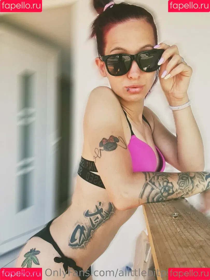 alittlebitpsycho98 Onlyfans Photo Gallery 