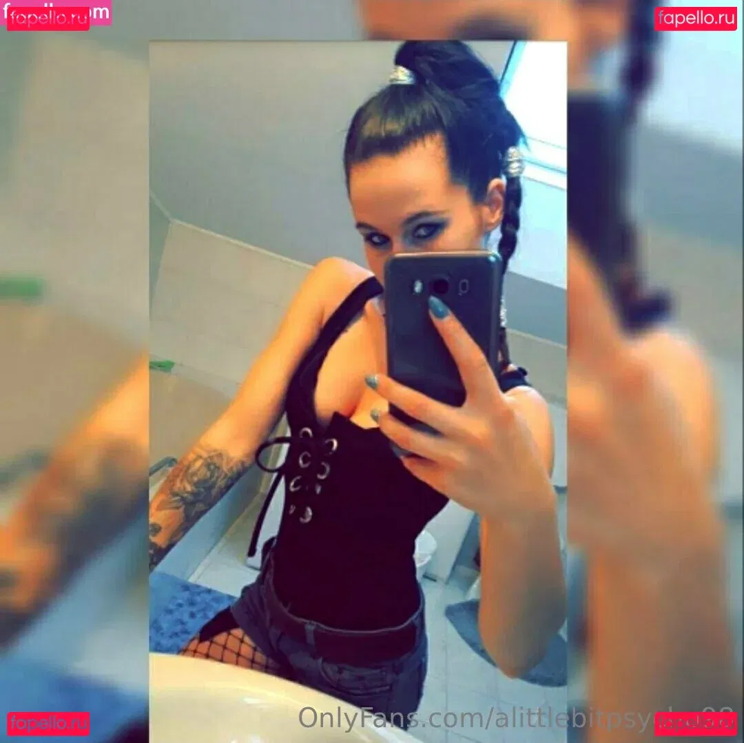 alittlebitpsycho98 Onlyfans Photo Gallery 