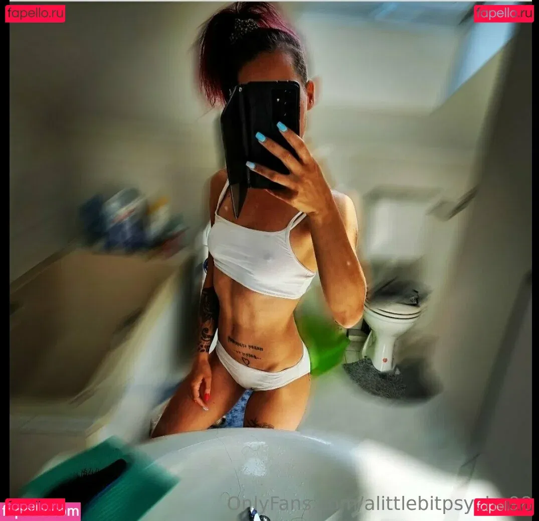 alittlebitpsycho98 Onlyfans Photo Gallery 