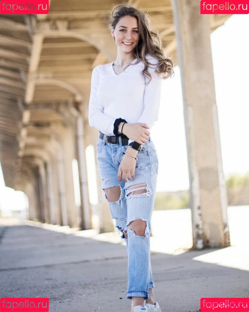 Tatum Tholen Onlyfans Photo Gallery 