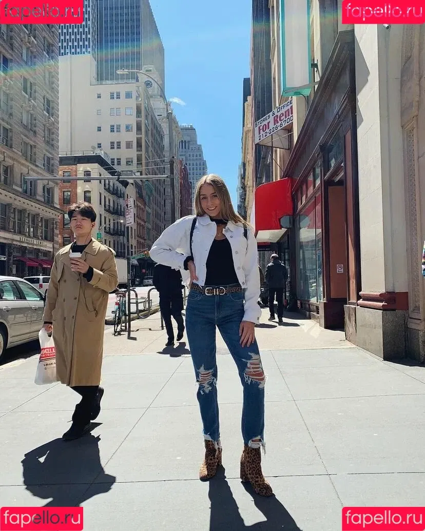 Tatum Tholen Onlyfans Photo Gallery 