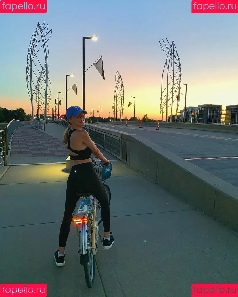 Tatum Tholen Onlyfans Photo Gallery 