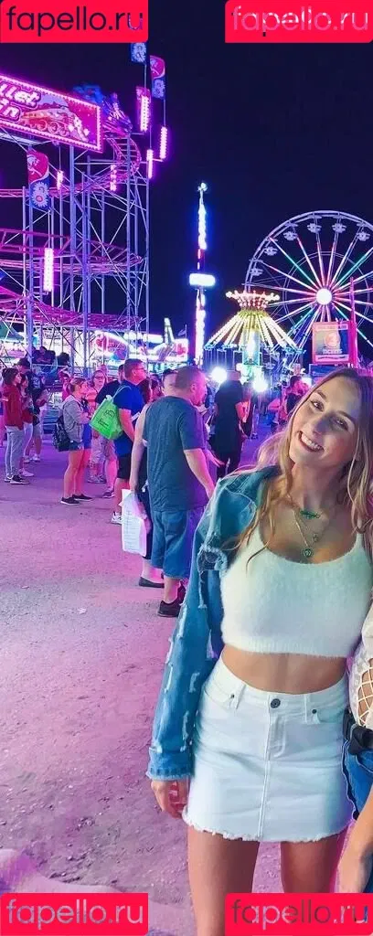 Tatum Tholen Onlyfans Photo Gallery 
