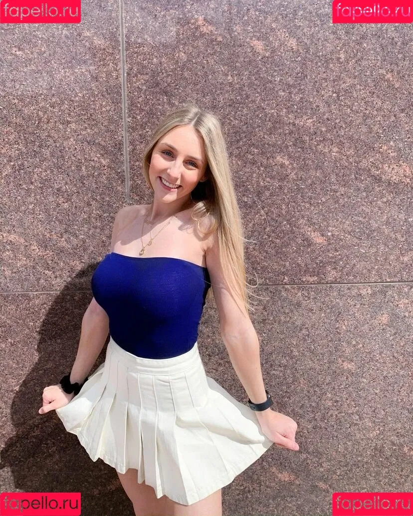 Tatum Tholen Onlyfans Photo Gallery 