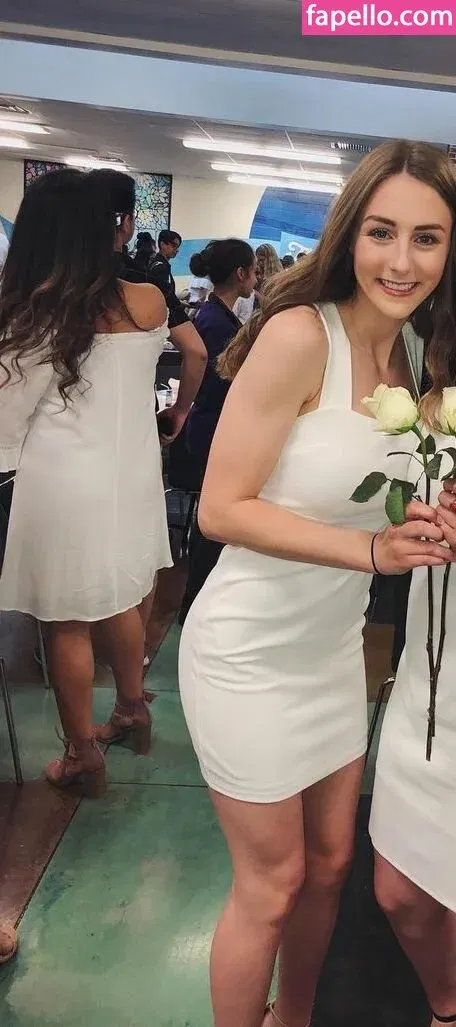 Tatum Tholen Onlyfans Photo Gallery 