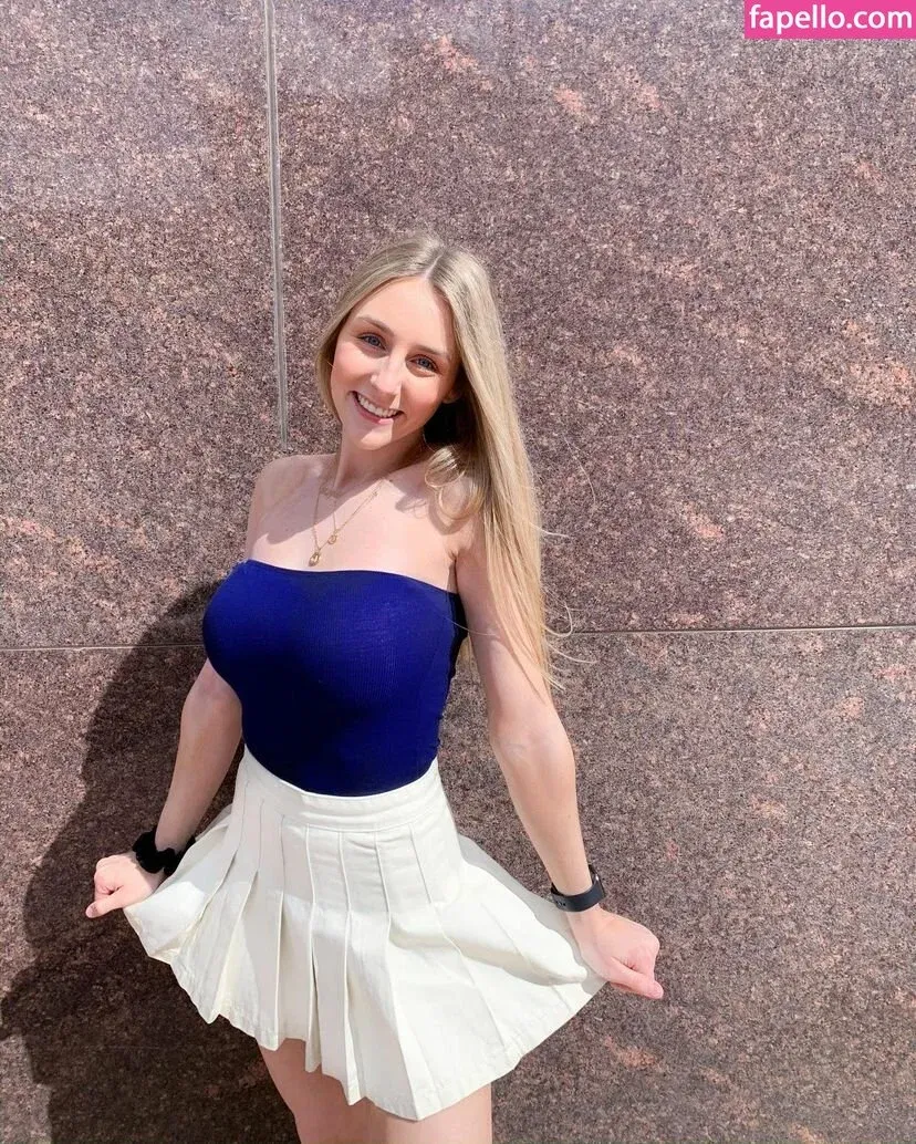 Tatum Tholen Onlyfans Photo Gallery 