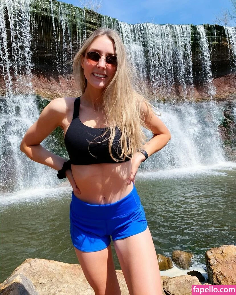 Tatum Tholen Onlyfans Photo Gallery 