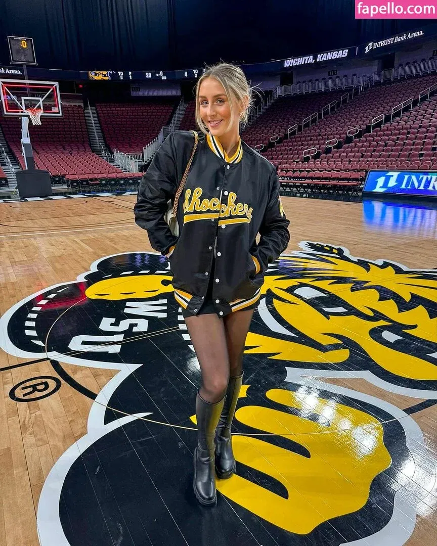 Tatum Tholen Onlyfans Photo Gallery 