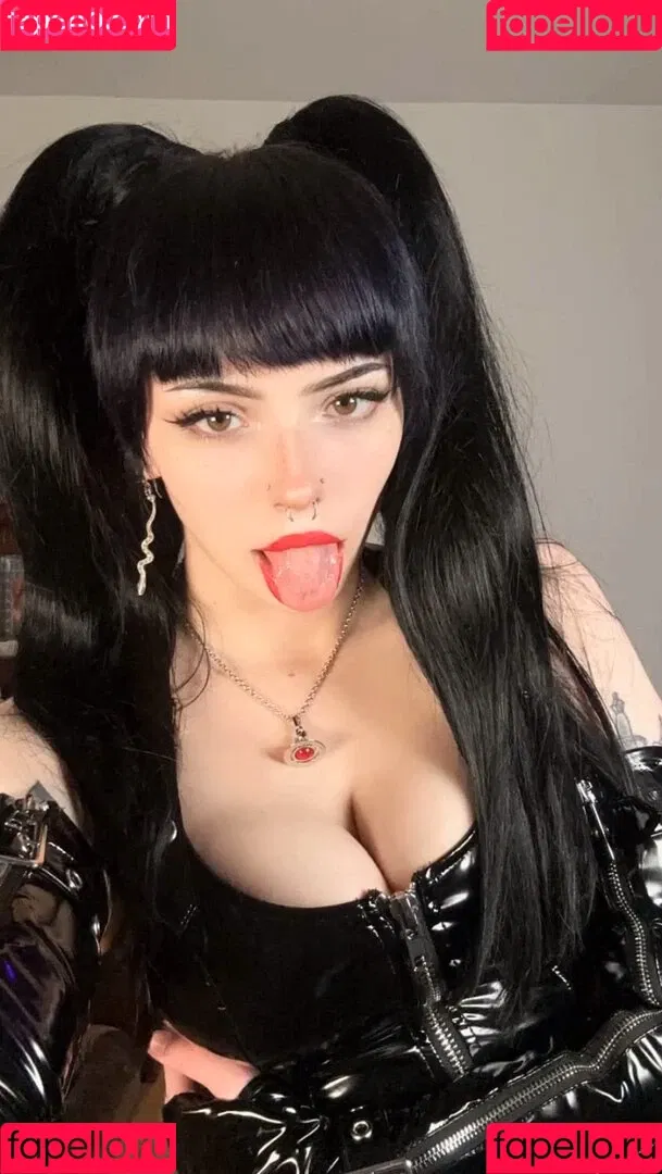 Emma Langevin Onlyfans Photo Gallery 