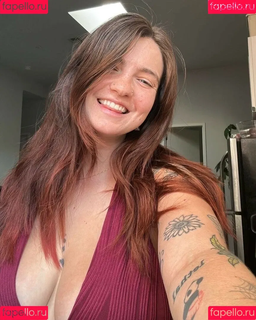 Noah Ivy Onlyfans Photo Gallery 