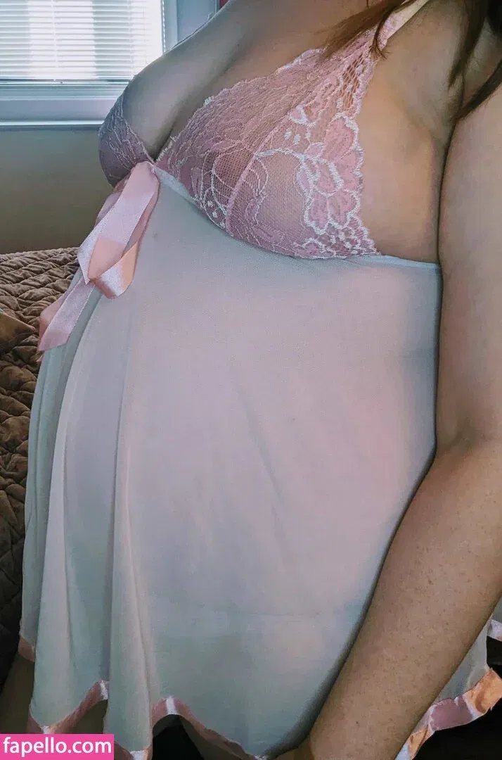 FrecklesAndFelines Onlyfans Photo Gallery 