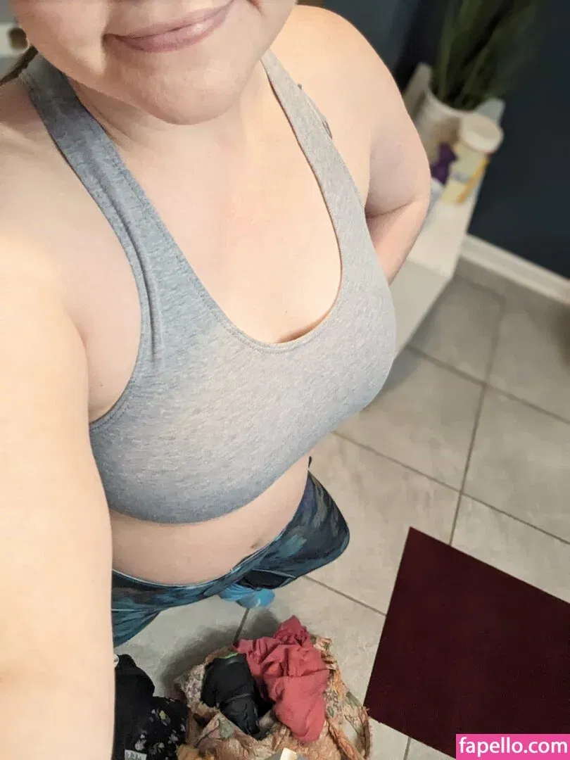 FrecklesAndFelines Onlyfans Photo Gallery 