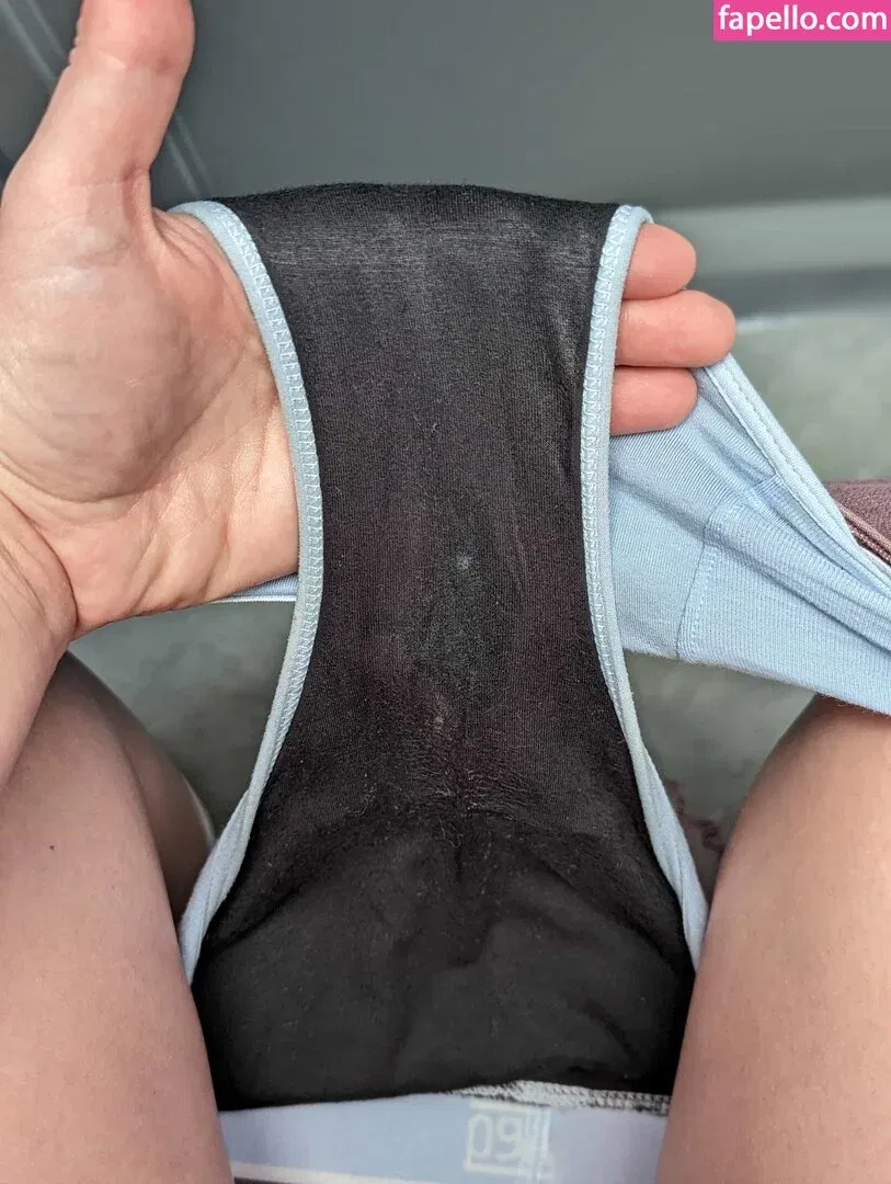 FrecklesAndFelines Onlyfans Photo Gallery 