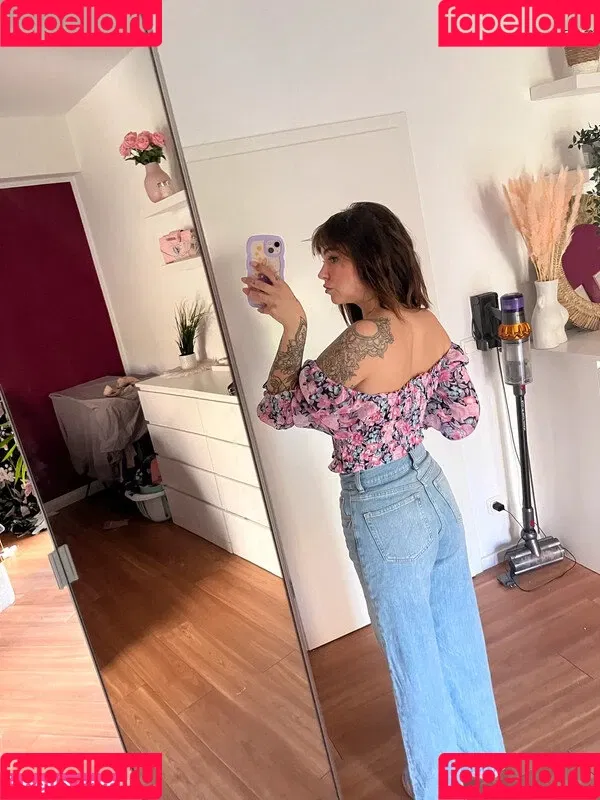 Tizeax Onlyfans Photo Gallery 