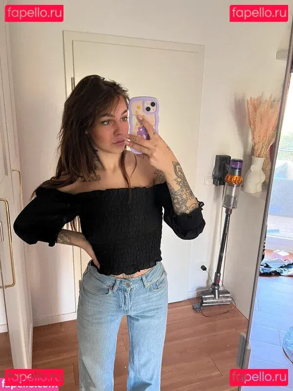 Tizeax Onlyfans Photo Gallery 