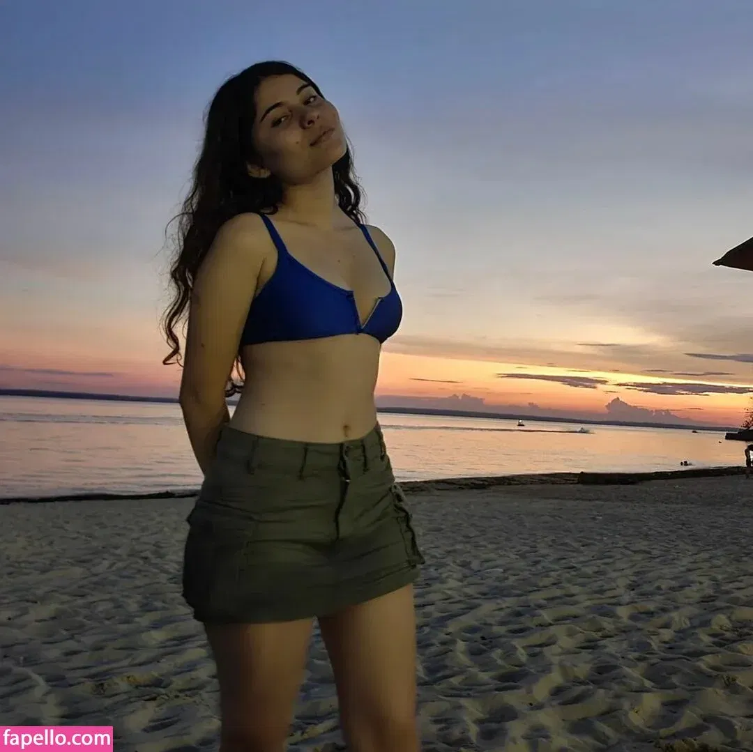 Novinhas Com Peitos Pequenos Onlyfans Photo Gallery 