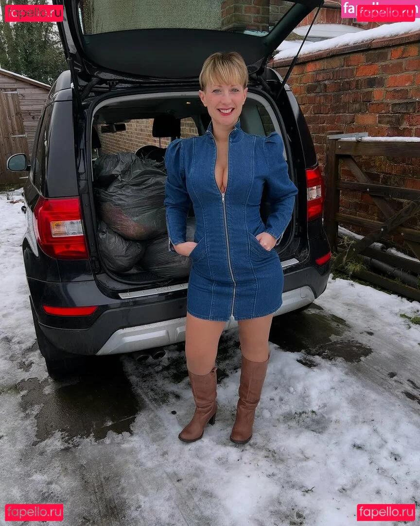 Hot News Weather Babes Onlyfans Photo Gallery 