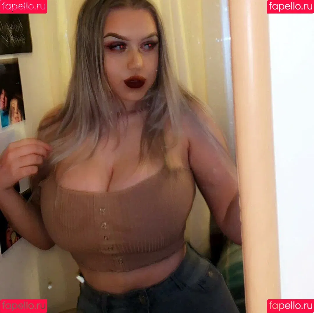 Emma H Onlyfans Photo Gallery 