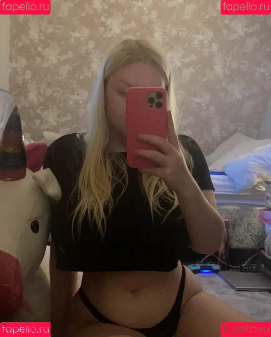 Emma H Onlyfans Photo Gallery 
