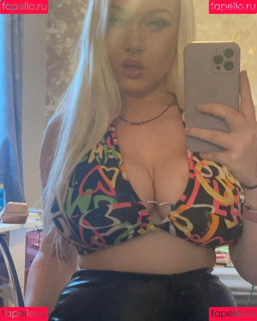 Emma H Onlyfans Photo Gallery 