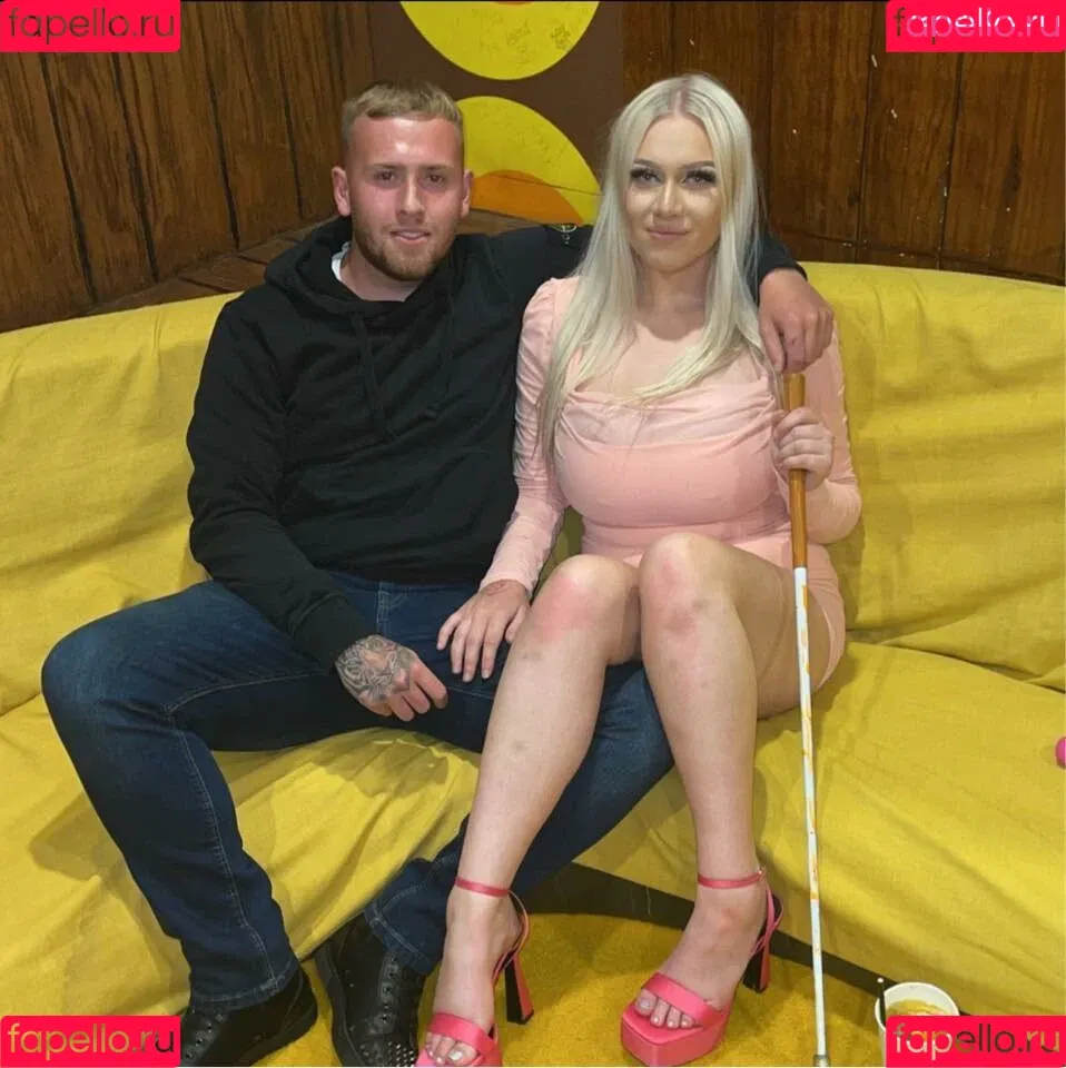 Emma H Onlyfans Photo Gallery 