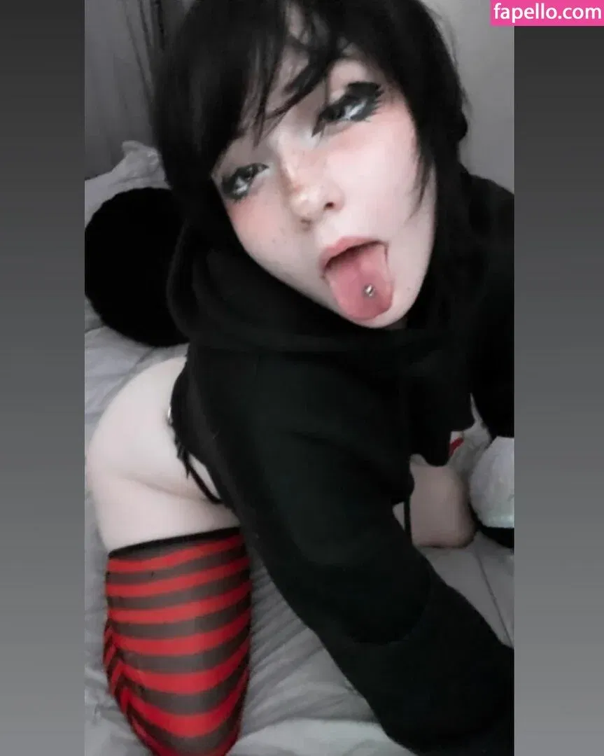 Logan_3x3 Onlyfans Photo Gallery 