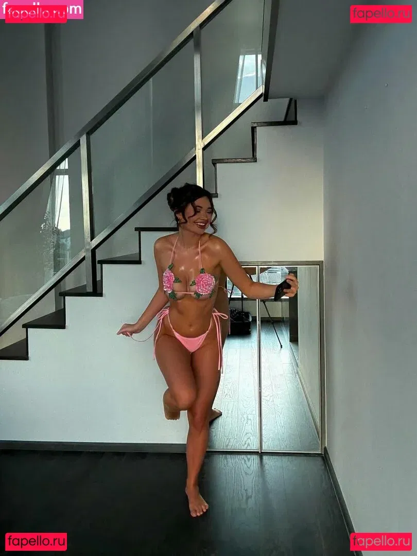 Ana Whiterose Onlyfans Photo Gallery 