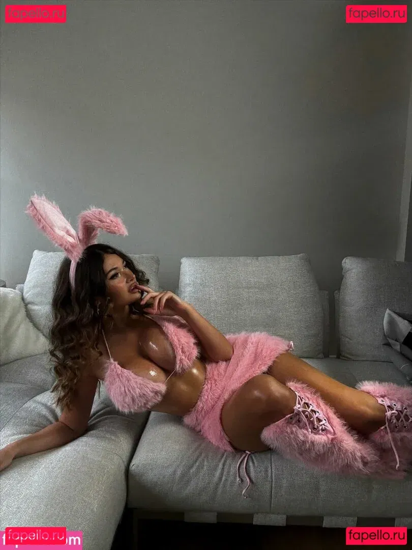 Ana Whiterose Onlyfans Photo Gallery 