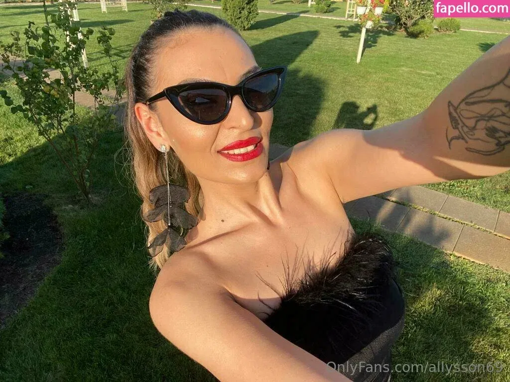 allysson69 Onlyfans Photo Gallery 