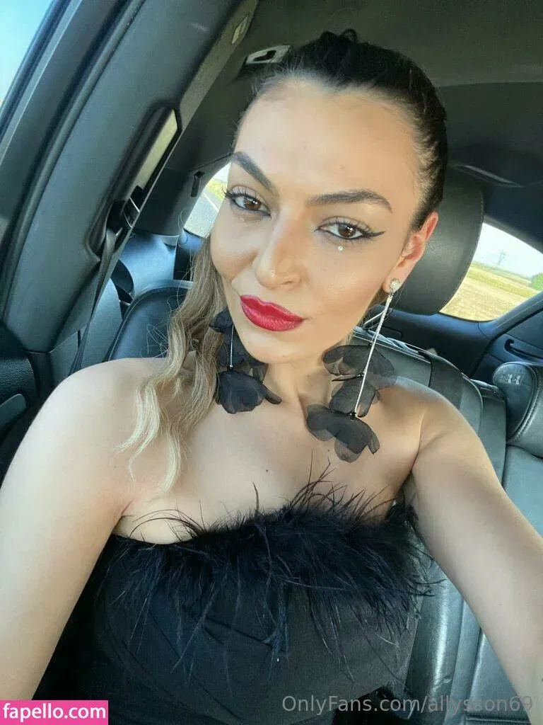 allysson69 Onlyfans Photo Gallery 