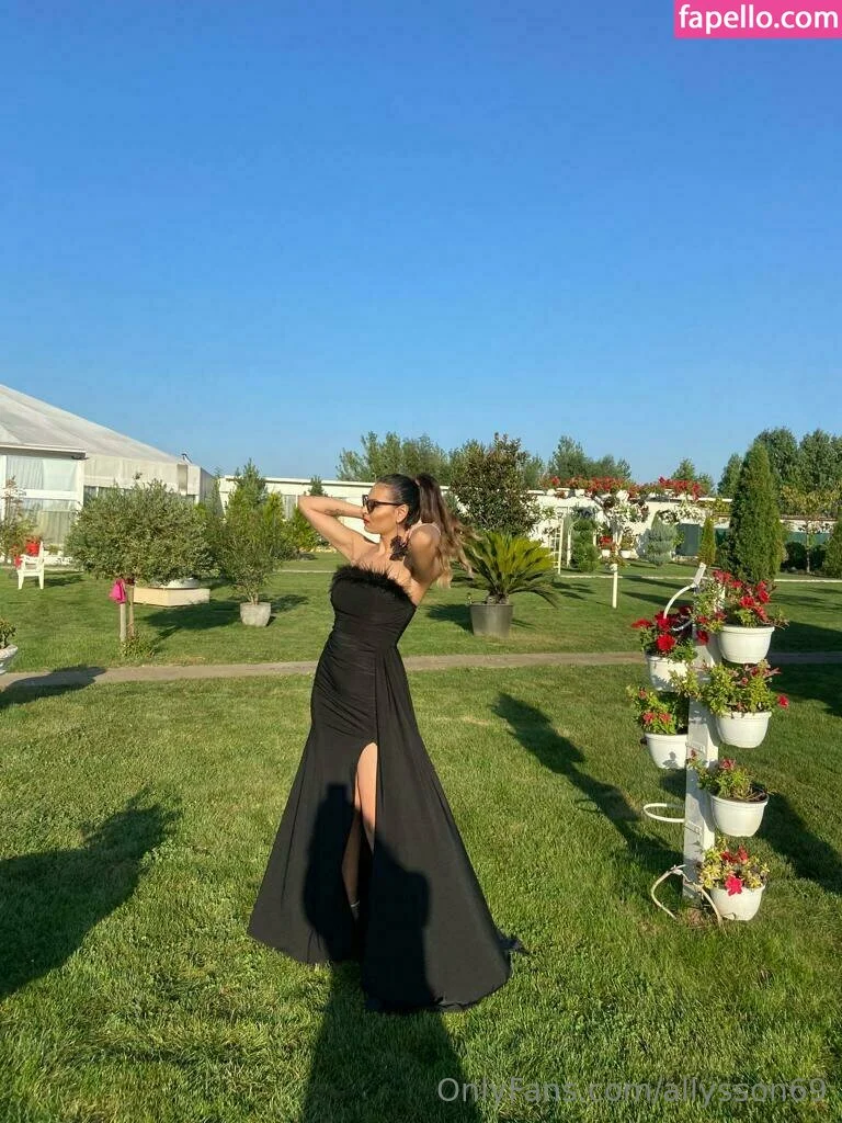 allysson69 Onlyfans Photo Gallery 