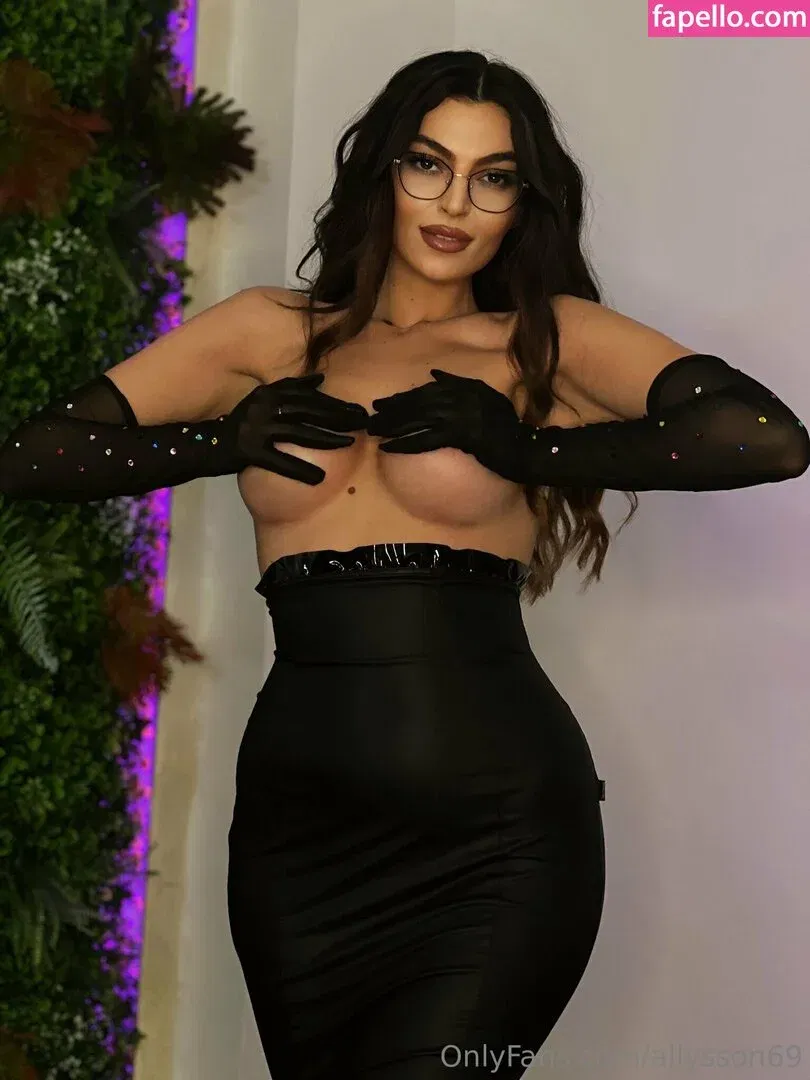 allysson69 Onlyfans Photo Gallery 