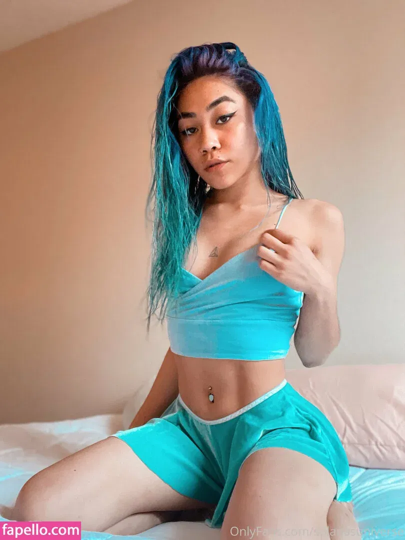 solanasuniverse Onlyfans Photo Gallery 